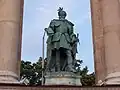 Die Statue von Gábor Bethlen auf dem Millenniumsdenkmal am Heldenplatz in Budapest