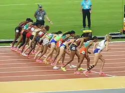 Finale: Die Hindernisläuferinnen an der Startlinie