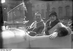 Hauptdarsteller Michael Bohnen mit Gattin Mary Lewis, 1929.