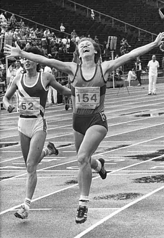 Die Vizeeuropameisterin von 1990 und Olympiazweite von 1988 Christine Wachtel schied im Halbfinale aus