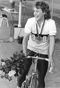 Christa Luding als Siegerin des Zeitfahrens bei den DDR-Bahnradmeisterschaften 1988 in Cottbus