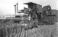 Getreideernte mit einem Stalinez 4 (1953)