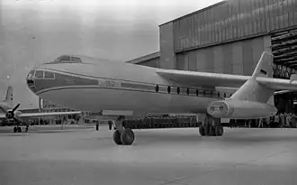 Rollout des Turbinenstrahl-Passagierflugzeuges „152/I V-1“ (1958)