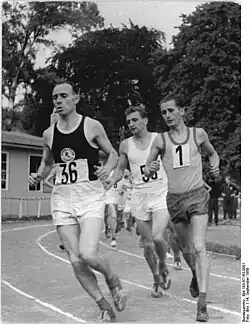 Bruno Bartholome (auf dem Foto ganz links) – Platz sechzehn