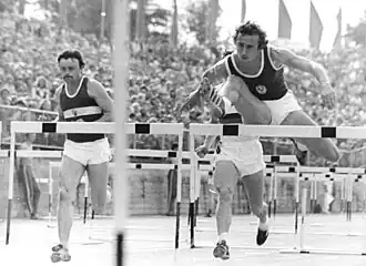 Schwarzweißfoto mit Thomas Munkelt in Führung und Dittrich an dritter Stelle, der Zweitplatzierte ist durch Munkelt verdeckt.