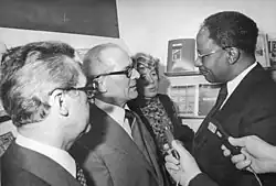 David Bolen (rechts) – hier in seiner Zeit als US-Botschafter in der DDR – belegte Rang vier