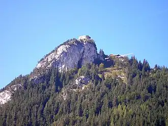 Der Berg mit der Burg Falkenstein