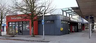 Empfangsgebäude mit Reisezentrum