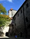 Bergfried und inneres Burgtor