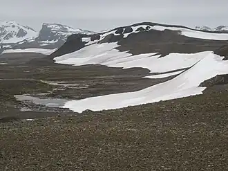 Start Hill (im Hintergrund ganz links), Dulo Hill (rechts daneben) und Penca Hill (im Hintergrund rechts)