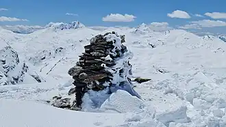 Steinmännchen auf dem Gipfel, Piz Bles und Pizzo Stella