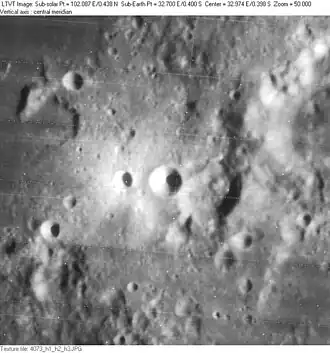 Censorinus (links) mit Censorinus A (Lunar Orbiter IV)