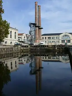 Die Manufaktur mit Versorgungskanal