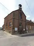 Schule mit Glockenturm von Chéry-lès-Rozoy