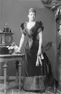 Gräfin Charlotte von Hohenau geb. von der Decken aus Melkof (1863–1933) Schwester von Adelheid[8]
