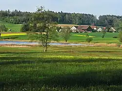 Chatzenrüti mit dem oberen Katzensee