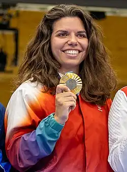 Chiara Leone mit olympischer Goldmedaille (2024)