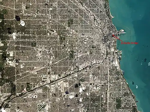 Position der Brücke in Chicago (Satellitenaufnahme von 2016)