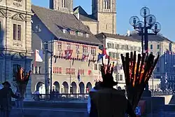 Blick zum Limmatquai und dem Grossmünster