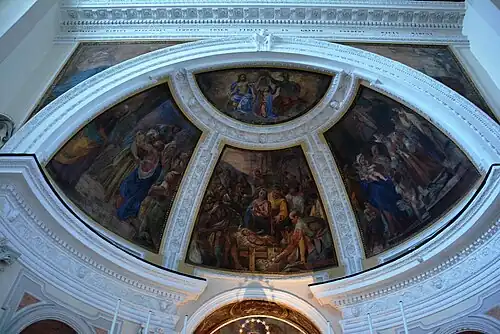 Gewölbefresken der Apsis, in der Mitte Anbetung der Hirten, darüber Marienkrönung, links Mariä Heimsuchung, rechts Circumcision