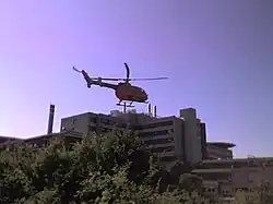 BG Unfallklinik mit Rettungshubschrauber