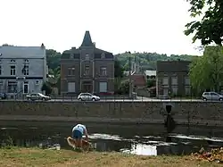 Ufer der Ourthe in Comblain-au-Pont