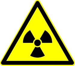 D-W005 Warnung vor radioaktiven Stoffen oder ionisierenden Strahlen ty