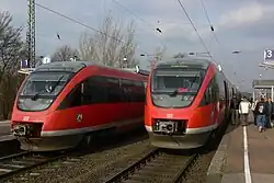 DB-Baureihe 643 der DB im Bahnhof Moers