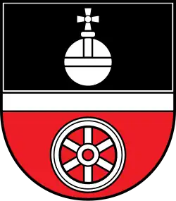 Nackenheim – silbern mit silbernem Kreuz sowie ein Mainzer Rad