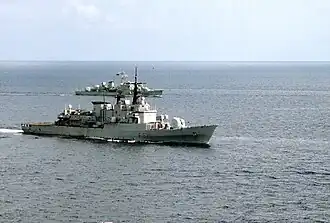 Euro (F 575) mit der portugiesischen Fregatte Cdte. Sacadura Cabral