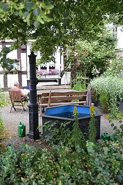 Brunnen in Lamprechtstraße 39–41