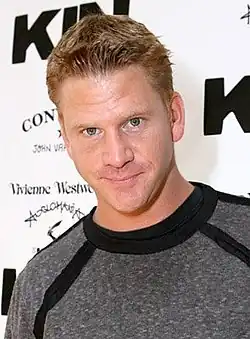 Dash Mihok spielt Bunchy Donovan