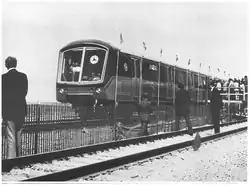 Demonstrationsfahrzeug des State-of-the-Art Car des DOT bei seiner Premierenfahrt im Jahr 1972