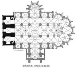 Marienkirche in Rostock, Grundriss beinahe ein Griechisches Kreuz