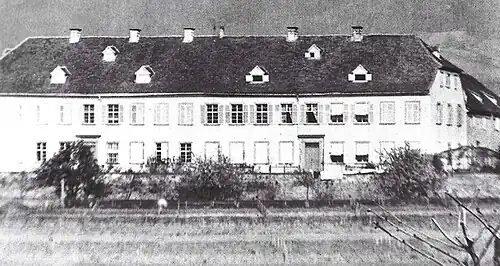 Schloßstraße 4 und 6 um 1870; die Giebel und das Freigespärre wurden erst um 1890 hinzugefügt