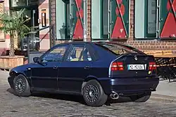 Ohne hintere Kotflügelverbreiterung: fünftüriger Delta HF (1993–1996)