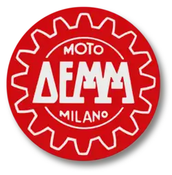 Tank-Emblem des italienischen Motorradherstellers DEMM (ca. 1960)