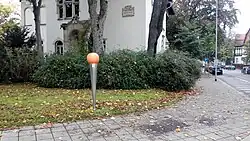 Die an Hilde und Carl Ludwig Spier erinnernde DenkNadel