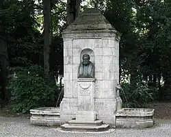 Denkmalbrunnen für Friedrich Bezold