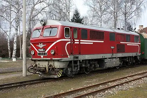 Von Henschel in Kassel gebaute Diesellokomotive 75 006 der Bauart DH 1100 BB in Beliza (2010)