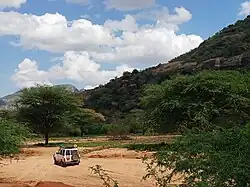 Geländewagen im Sand