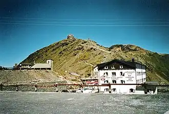 Die Dreisprachenspitze vom Parkplatz „Skigebiet Stilfser Joch“ aus