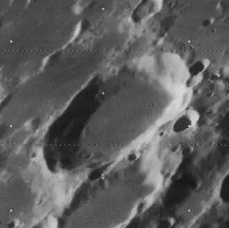Lunar Orbiter 4, im Vordergrund Dubyago B