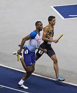 Matthew Hudson-Smith (blaues Trikot) – Rennen nicht beendet