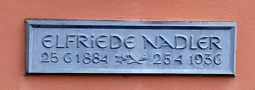 Gedenkplatte für Elfriede Nadler