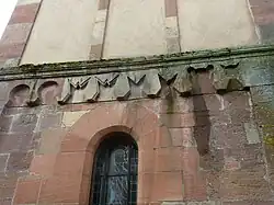 Die Nordseite des romanischen Frieses