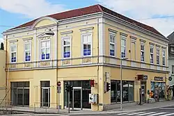 Das ehemalige Bethaus an der Ecke Bahnhofstraße / Pachergasse (Juli 2023)