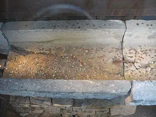 Blausteinrinne des Paukanals