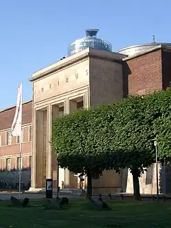 Kunstpalast mit Schumannsaal, Osteingang (Foto 2007)
