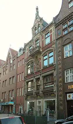 Vorderhaus an der Steintorstraße und Hinterhaus an der Reitwallstraße